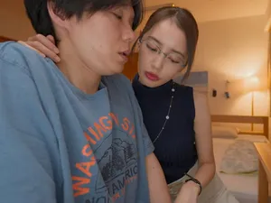 Nữa đêm xxx hai chị em dâm dục