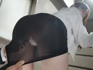 Emily B là một học sinh hư hay là một nghệ sĩ thổi kèn giỏi?